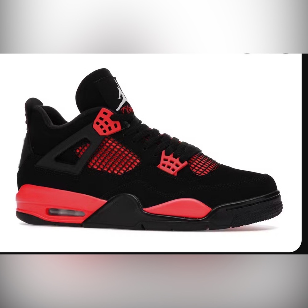 Jordan’s 4 retro Sneakers